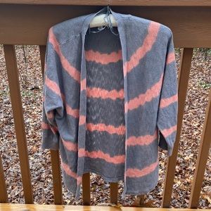 American Eagle grey and pink cotton cardigan sweater
